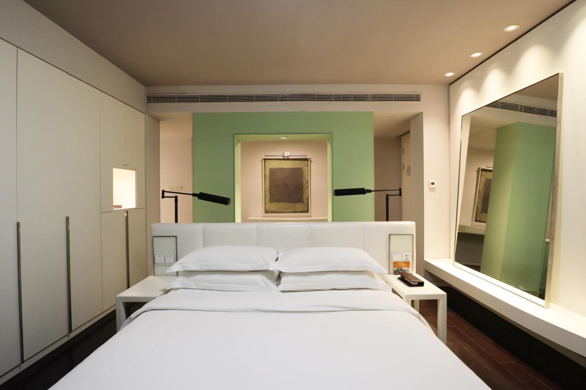 Hotel Metropolo Dahua 4*