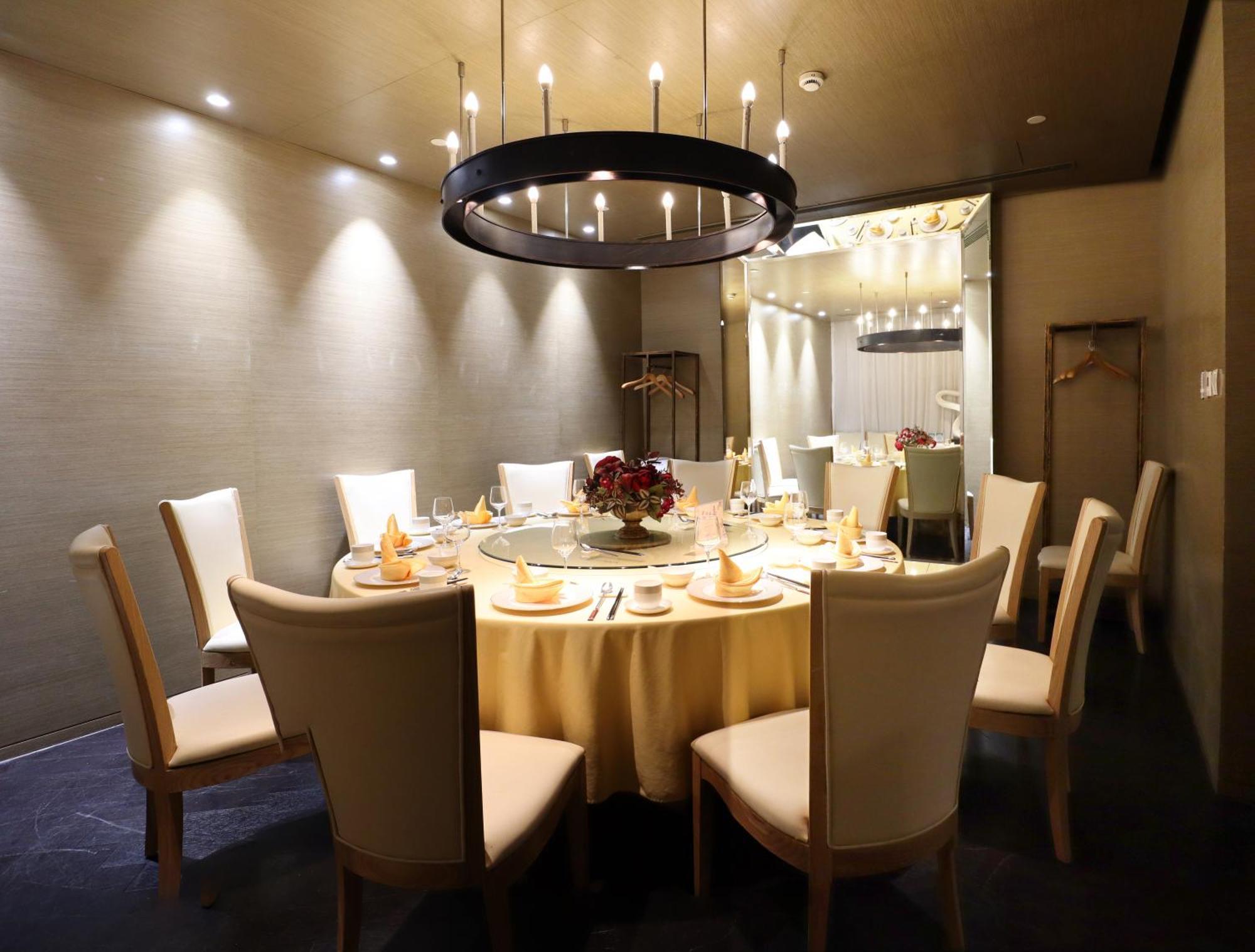 Hotel Metropolo Dahua 4*