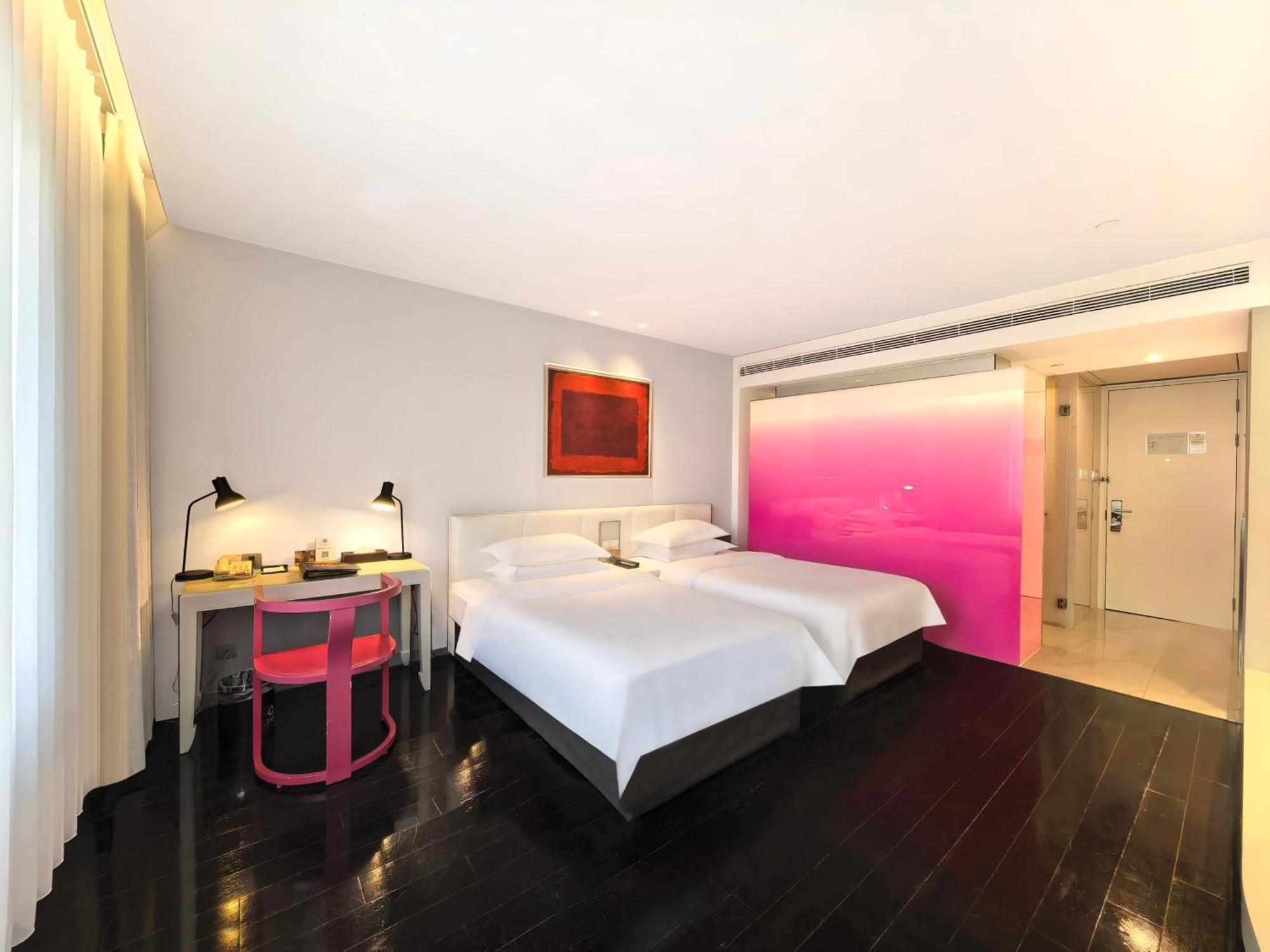 Hotel Metropolo Dahua 4*